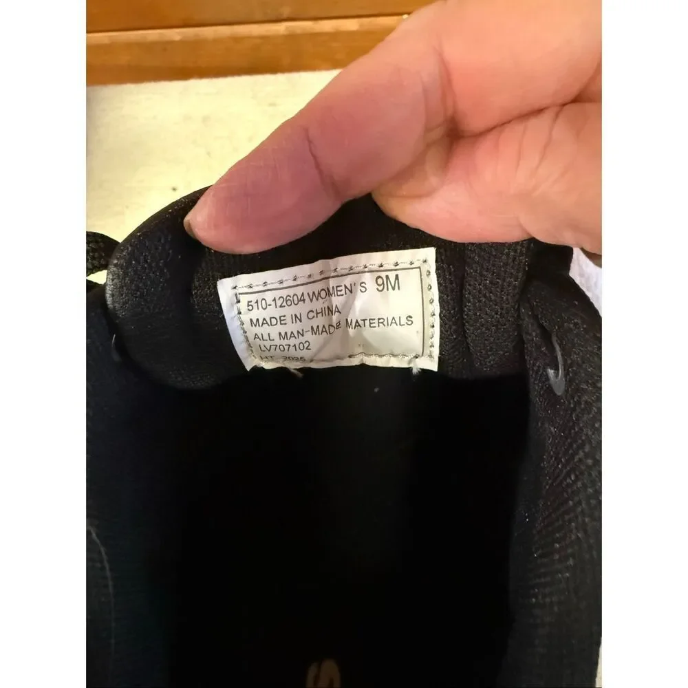 LEVIS Womans DRIVE LO SNEAKERS Black Sz 9